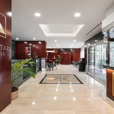 Eurostars Ciudad De Hotell 4*